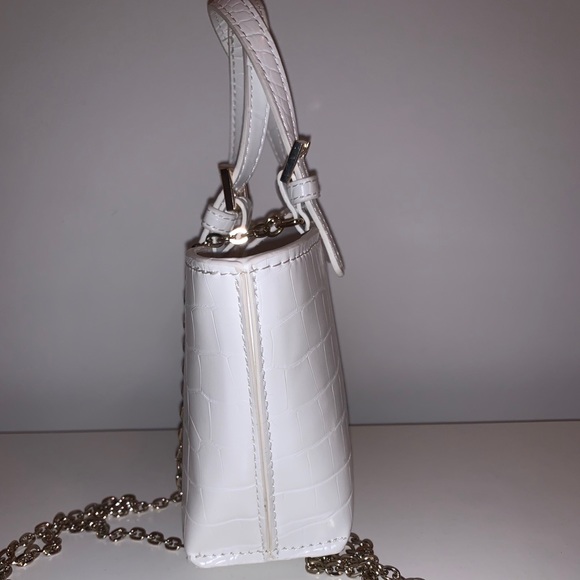 White mini bags, imitation crocodile skin - Picture 2 of 3